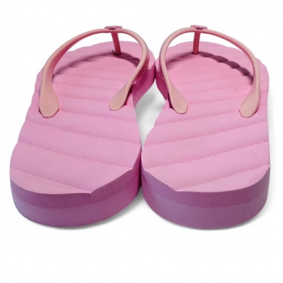 Tory Burch Kira Flip-Flops in the color Petunia. Size 6 - Picture 3 of 7
